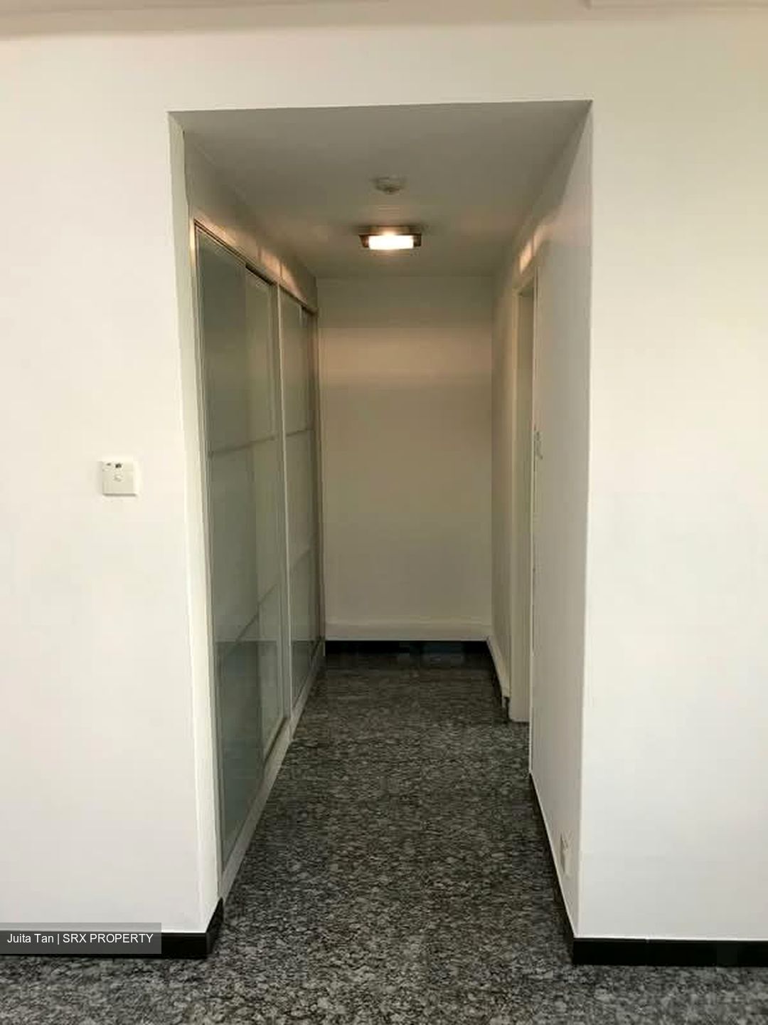International Plaza (D2), Apartment #554673821
